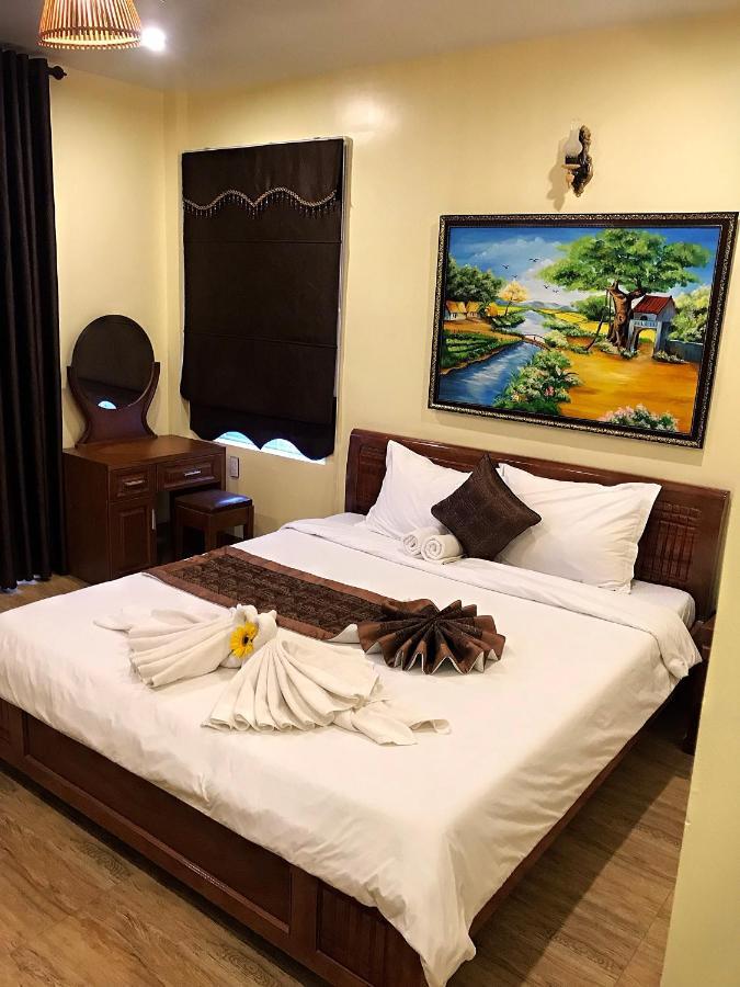 Hue Orchid Riverside Villa Esterno foto