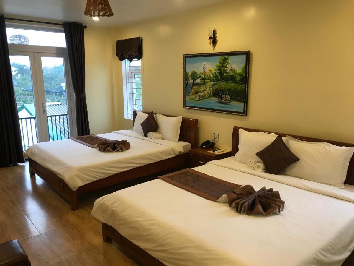 Hue Orchid Riverside Villa Esterno foto